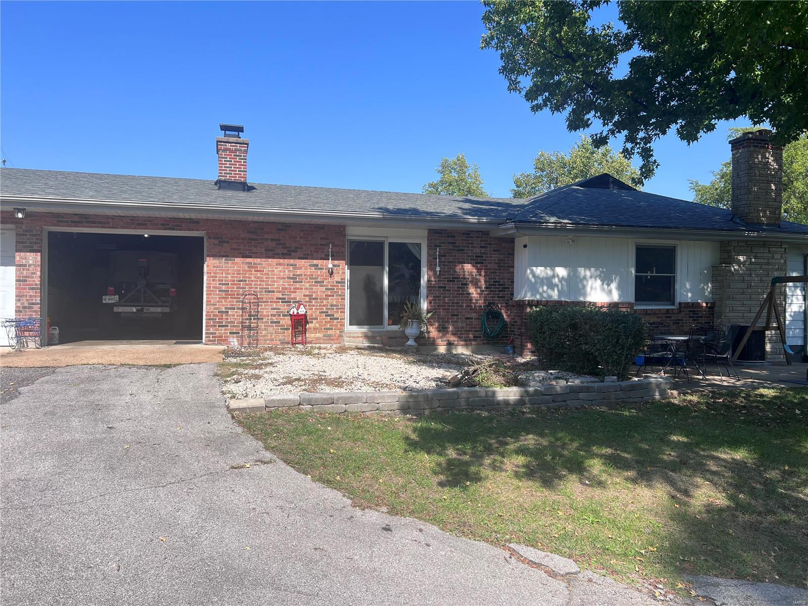 9341 Werkdale Drive Property Photo 4