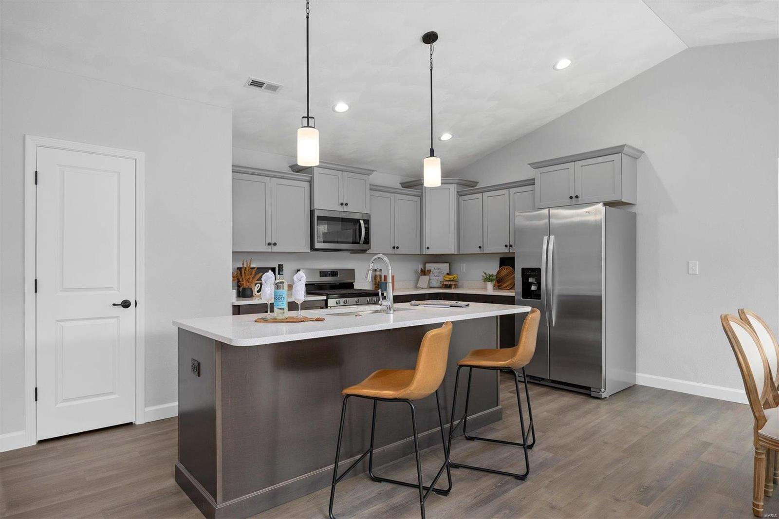 1424 Mc Kinley Street Property Photo 6