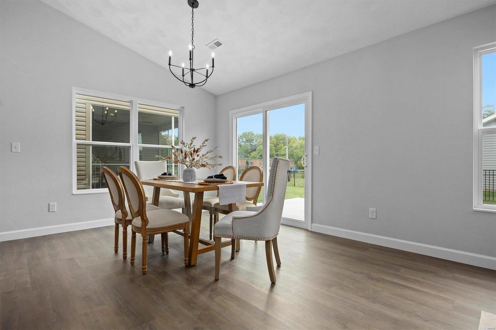 1424 Mc Kinley Street Property Photo 11