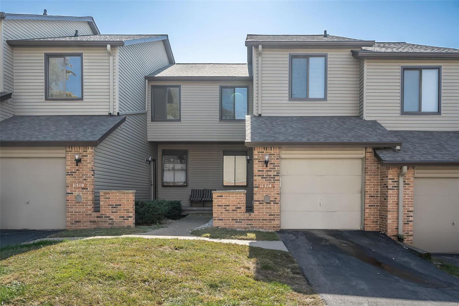 11514 Cedar Walk Property Photo