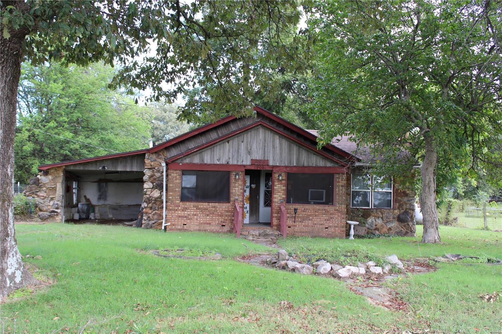 1908 Luther Street Property Photo 1