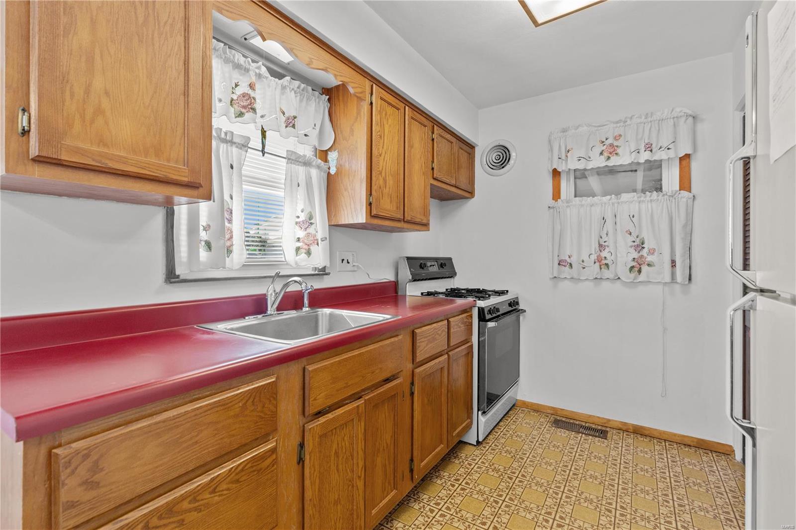 2929 Fortune Drive Property Photo 10