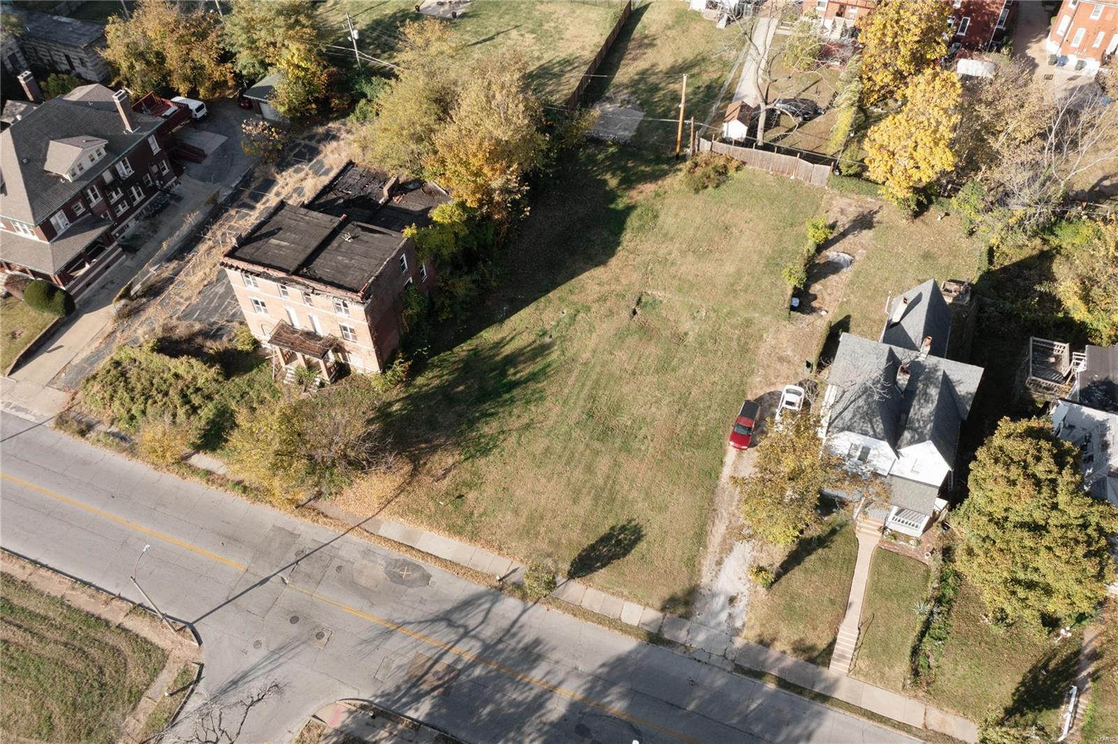 1039 Goodfellow Boulevard Property Photo 8