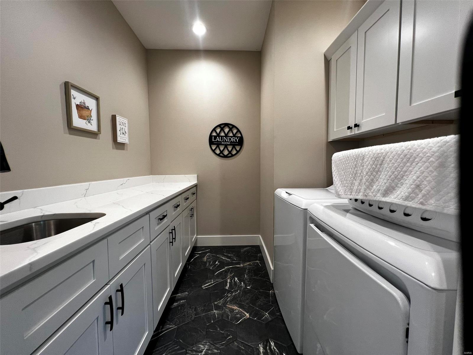 2111 Esker Trail Property Photo 25