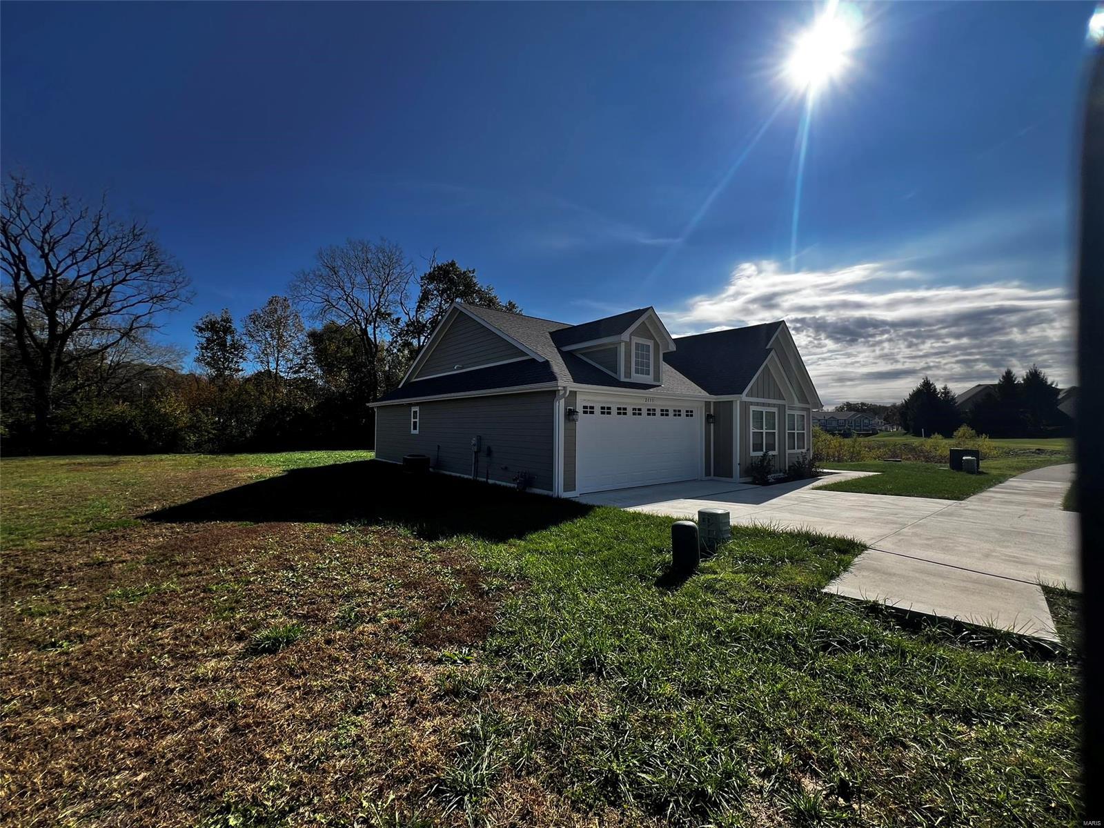 2111 Esker Trail Property Photo 32