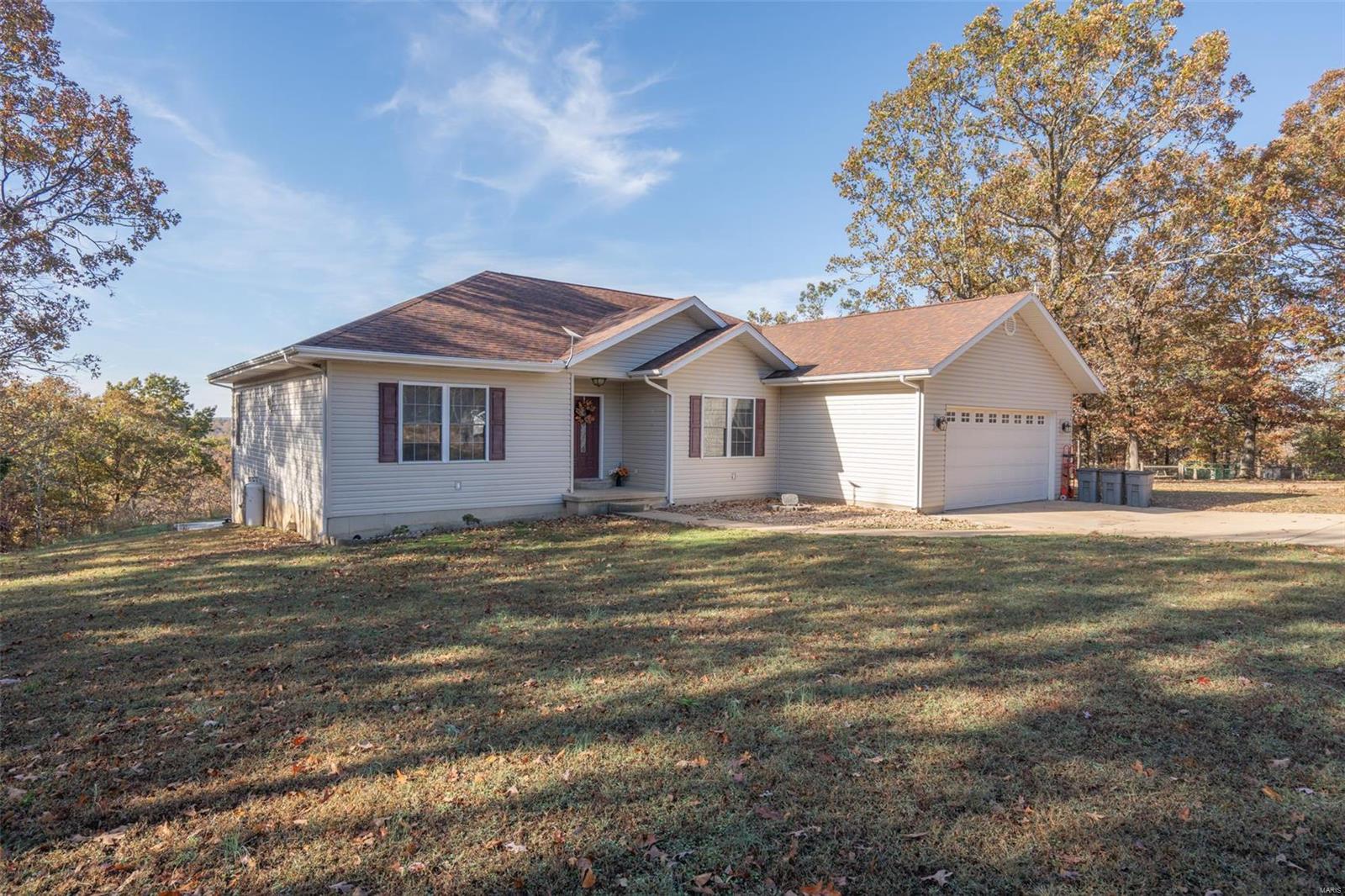 810 Wayne Route V Property Photo 2
