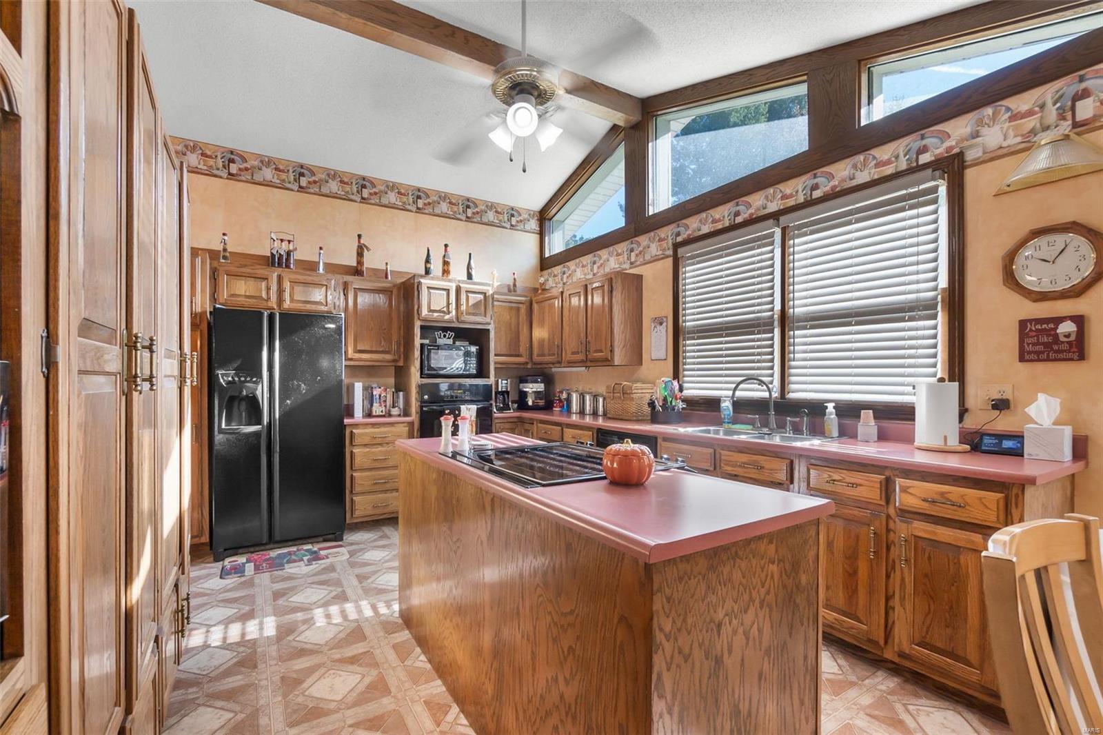 2230 Kent Drive Property Photo 12