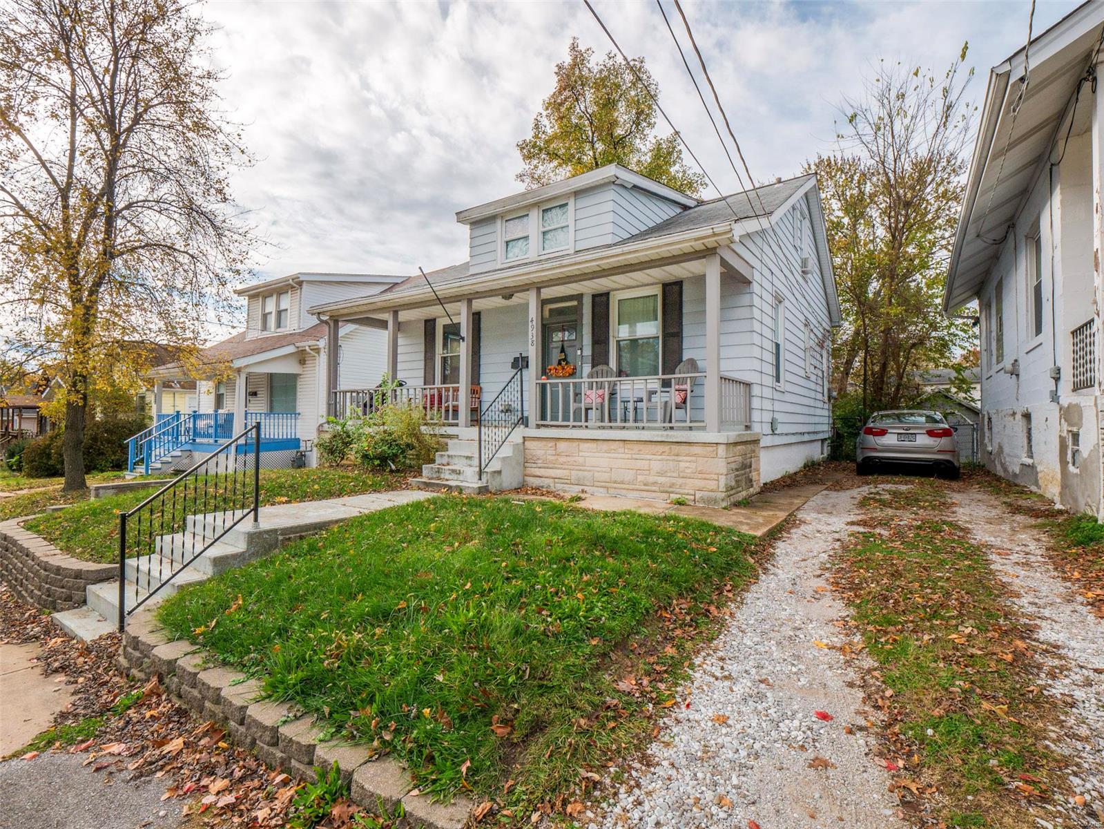 4938 Heege Road Property Photo 1