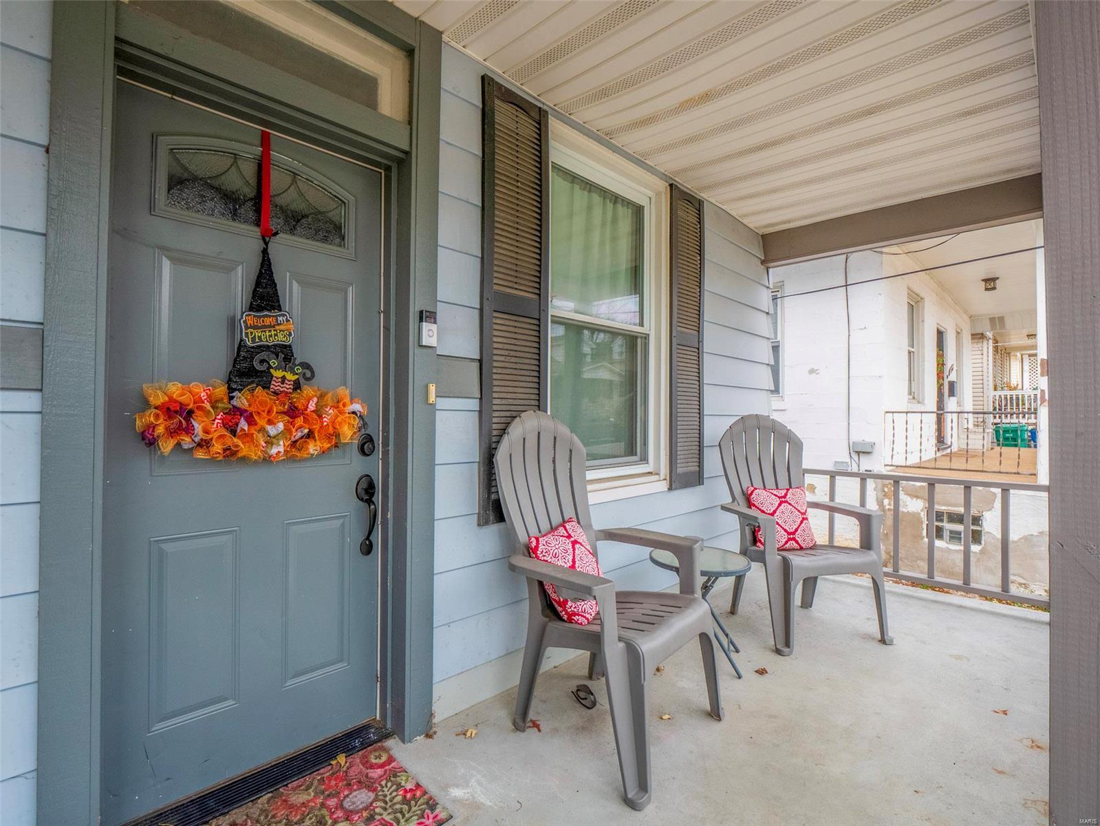 4938 Heege Road Property Photo 5