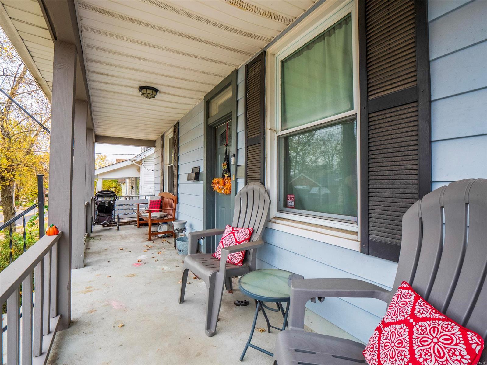 4938 Heege Road Property Photo 6
