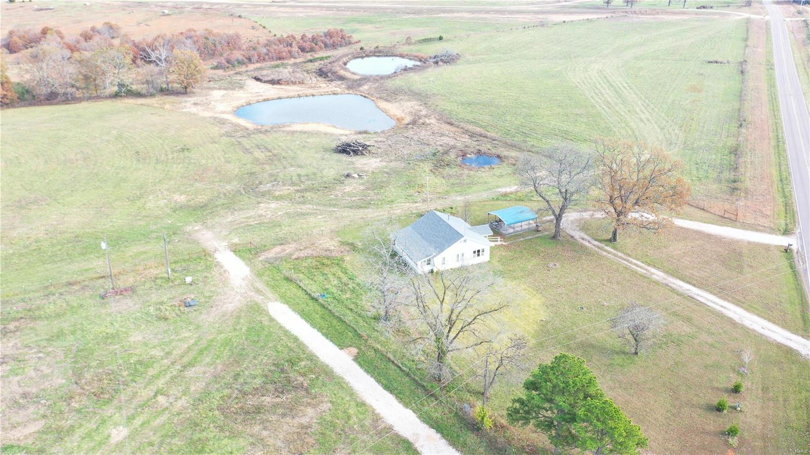 7256 Highway K Property Photo 11