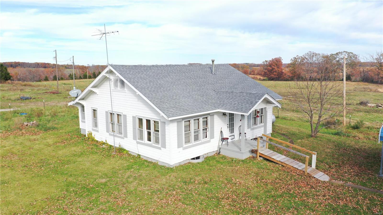 7256 Highway K Property Photo 12