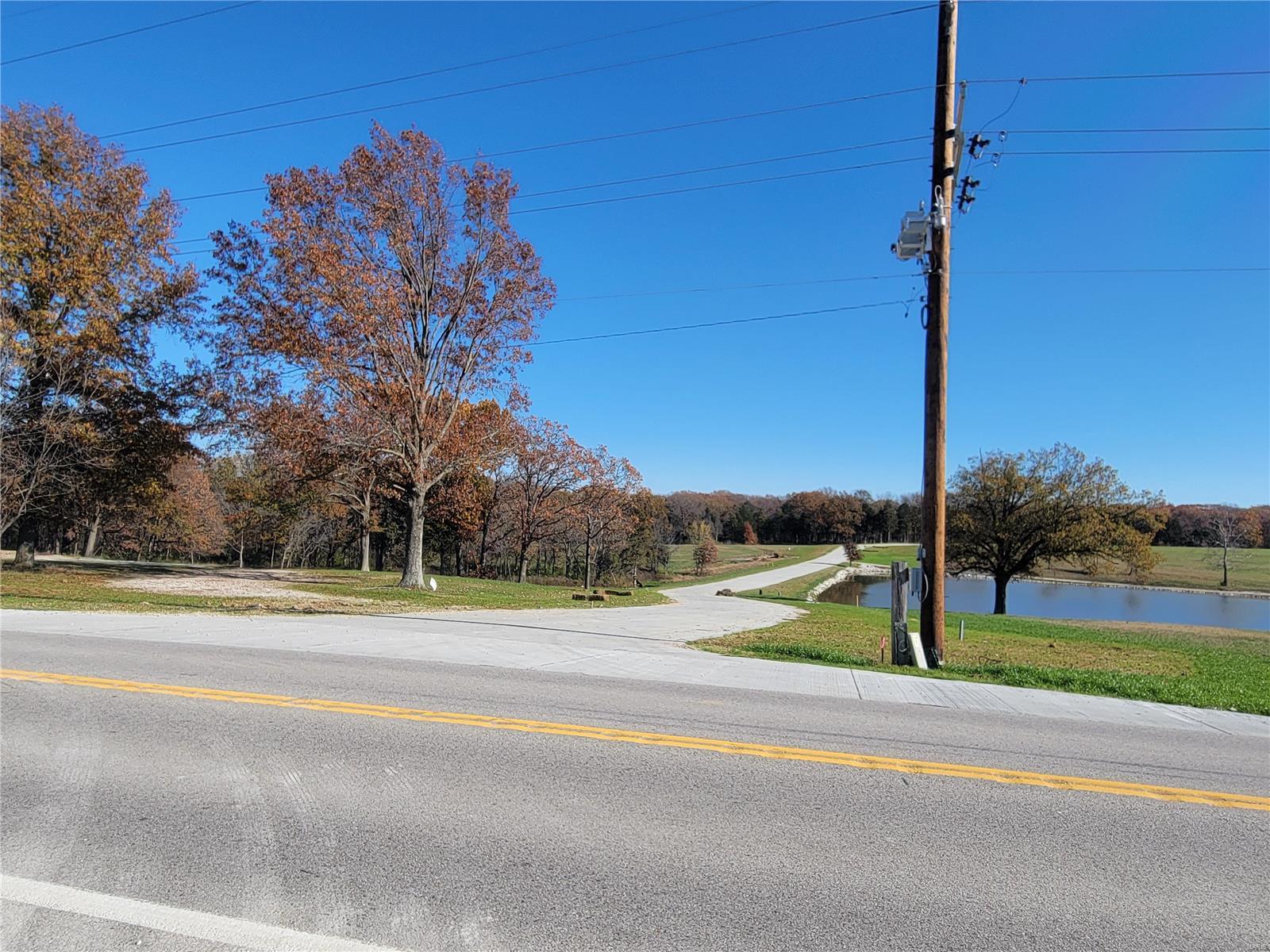 1 Serenity Lake Court Property Photo 8