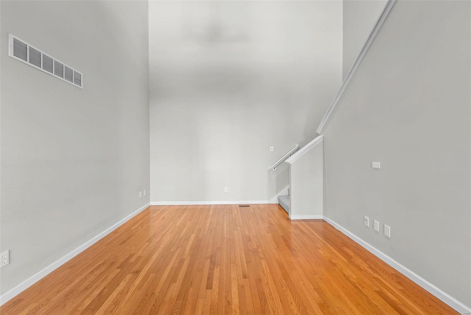 476 Coachgate Court Property Photo 10