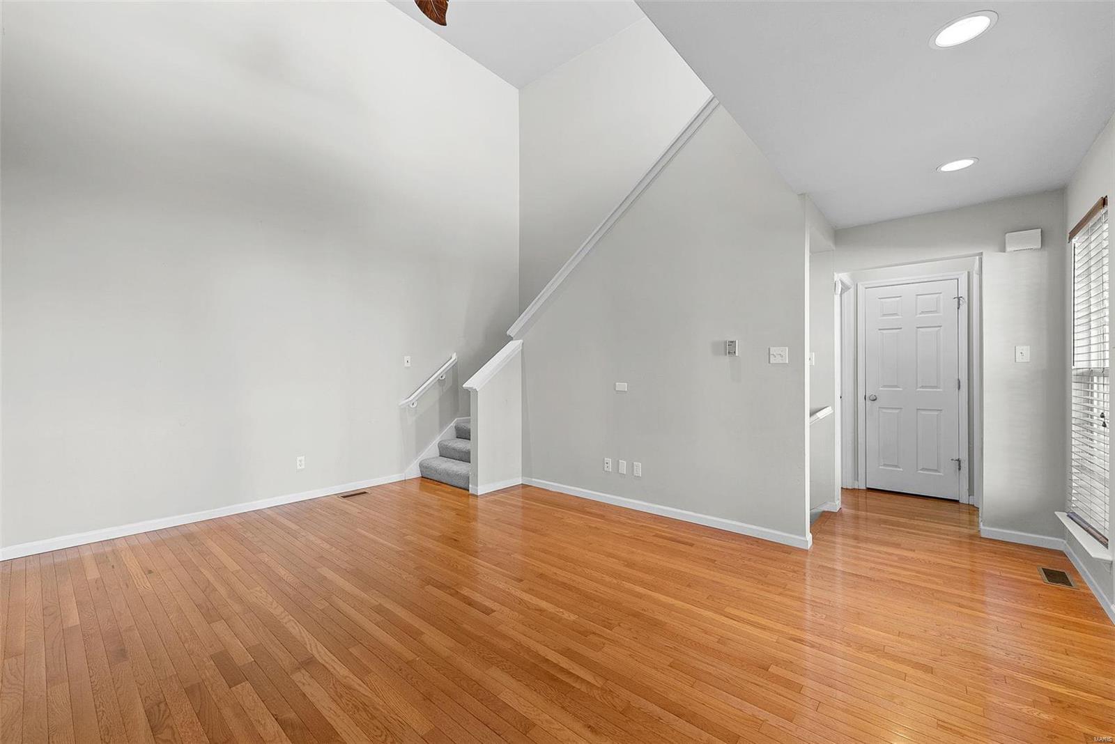476 Coachgate Court Property Photo 11