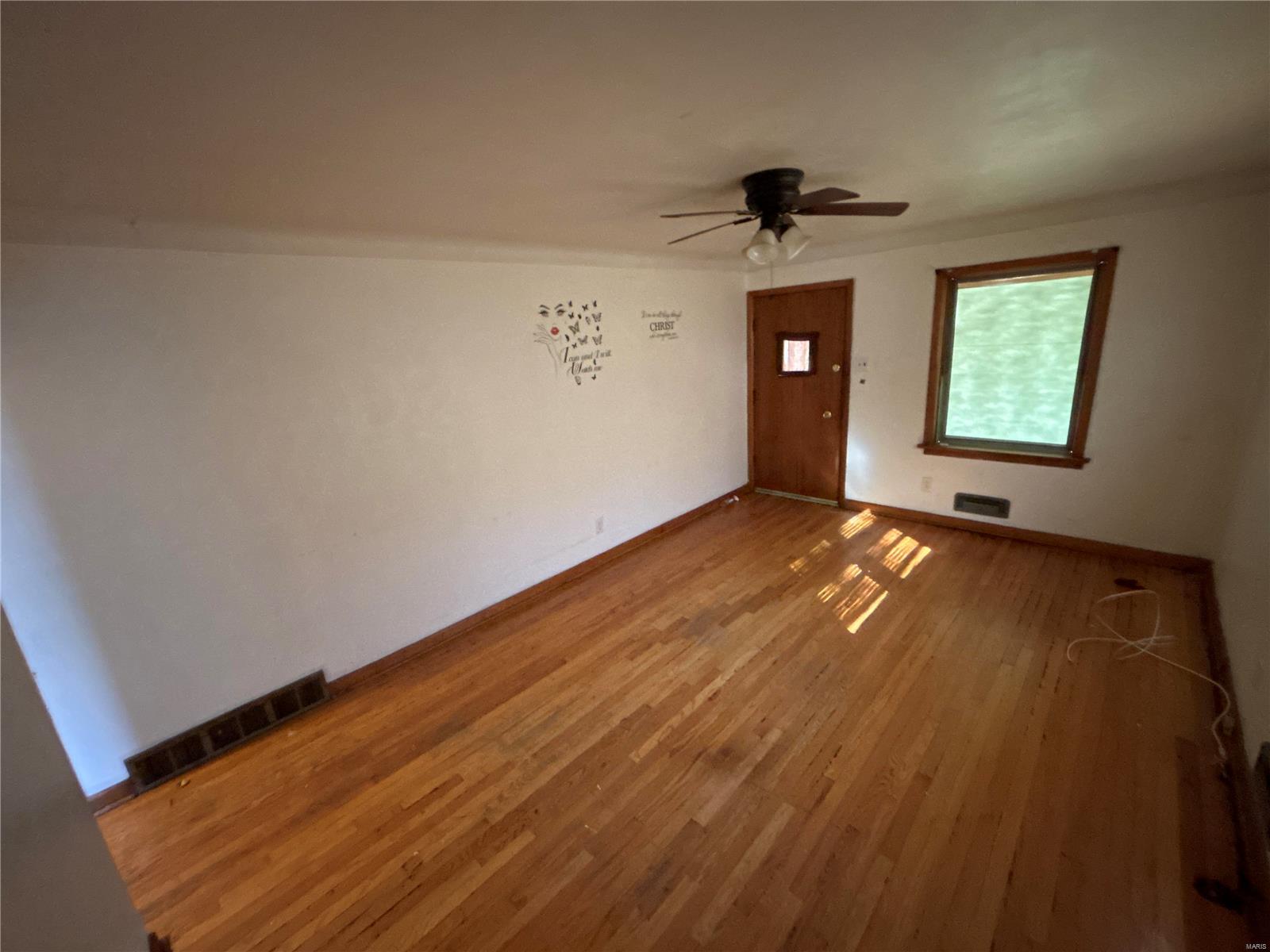 9705 Winkler Drive Property Photo 8