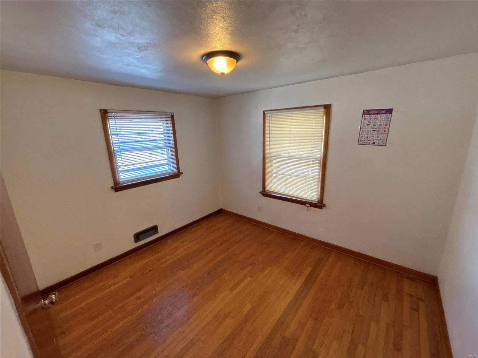 9705 Winkler Drive Property Photo 13
