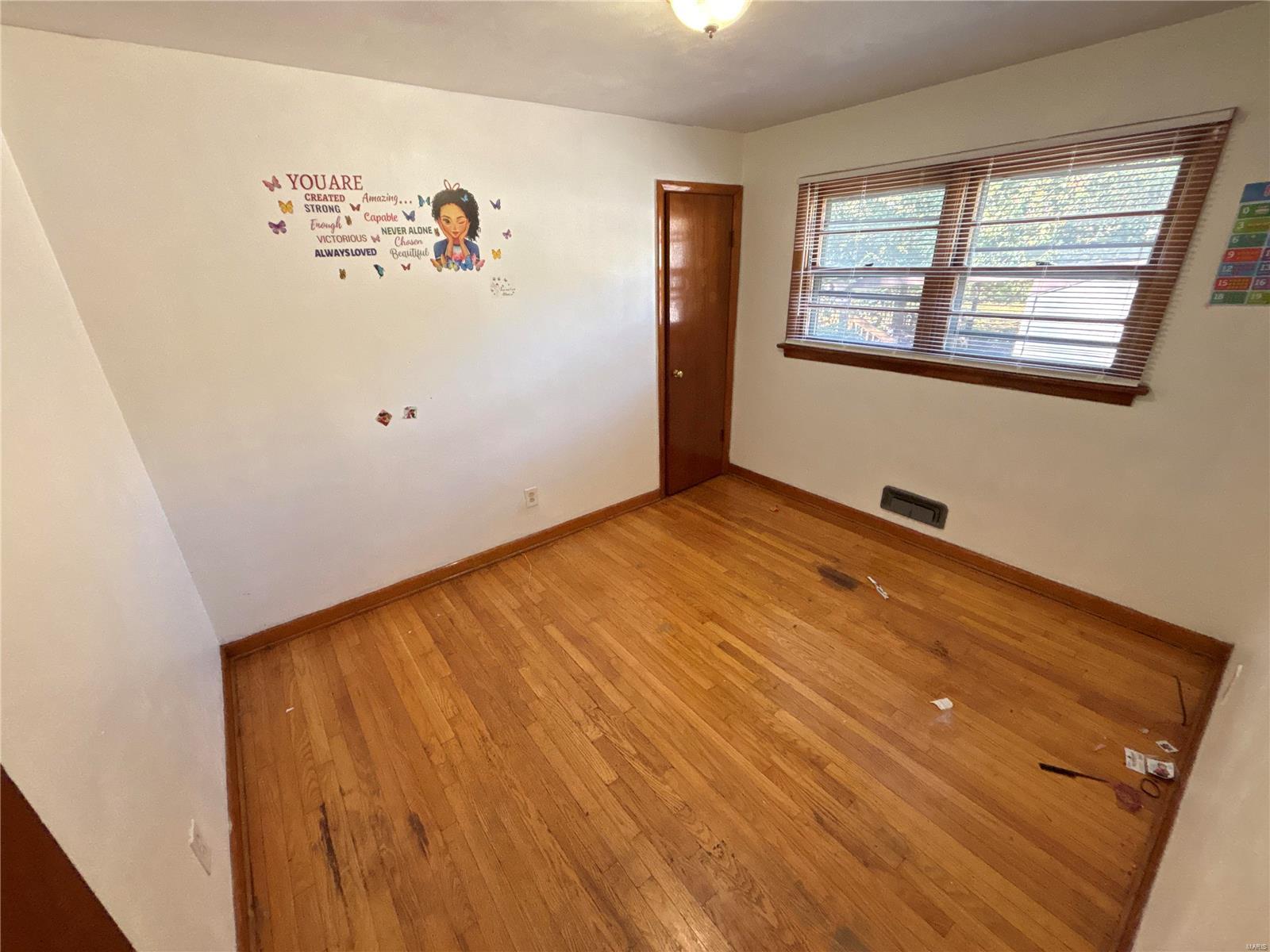 9705 Winkler Drive Property Photo 14