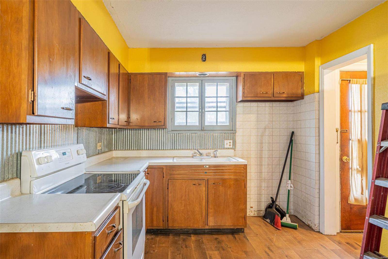 455 Grant Street Property Photo 7