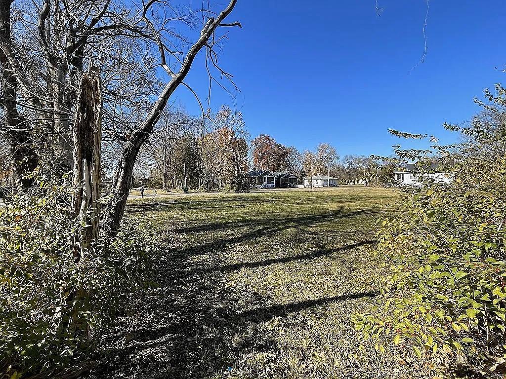 652 N 55th Street Property Photo 3