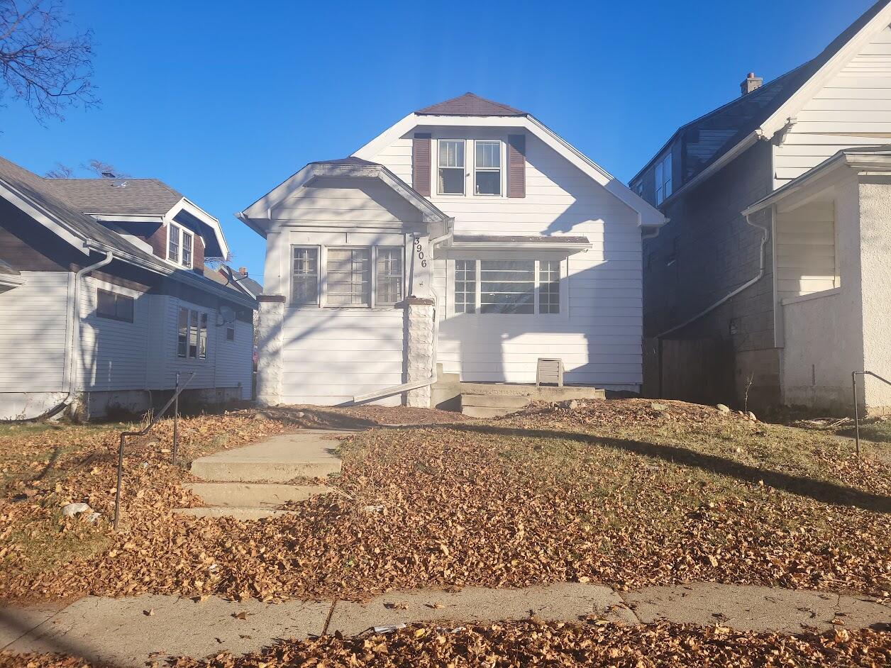 3906 N 14th St Property Photo 1