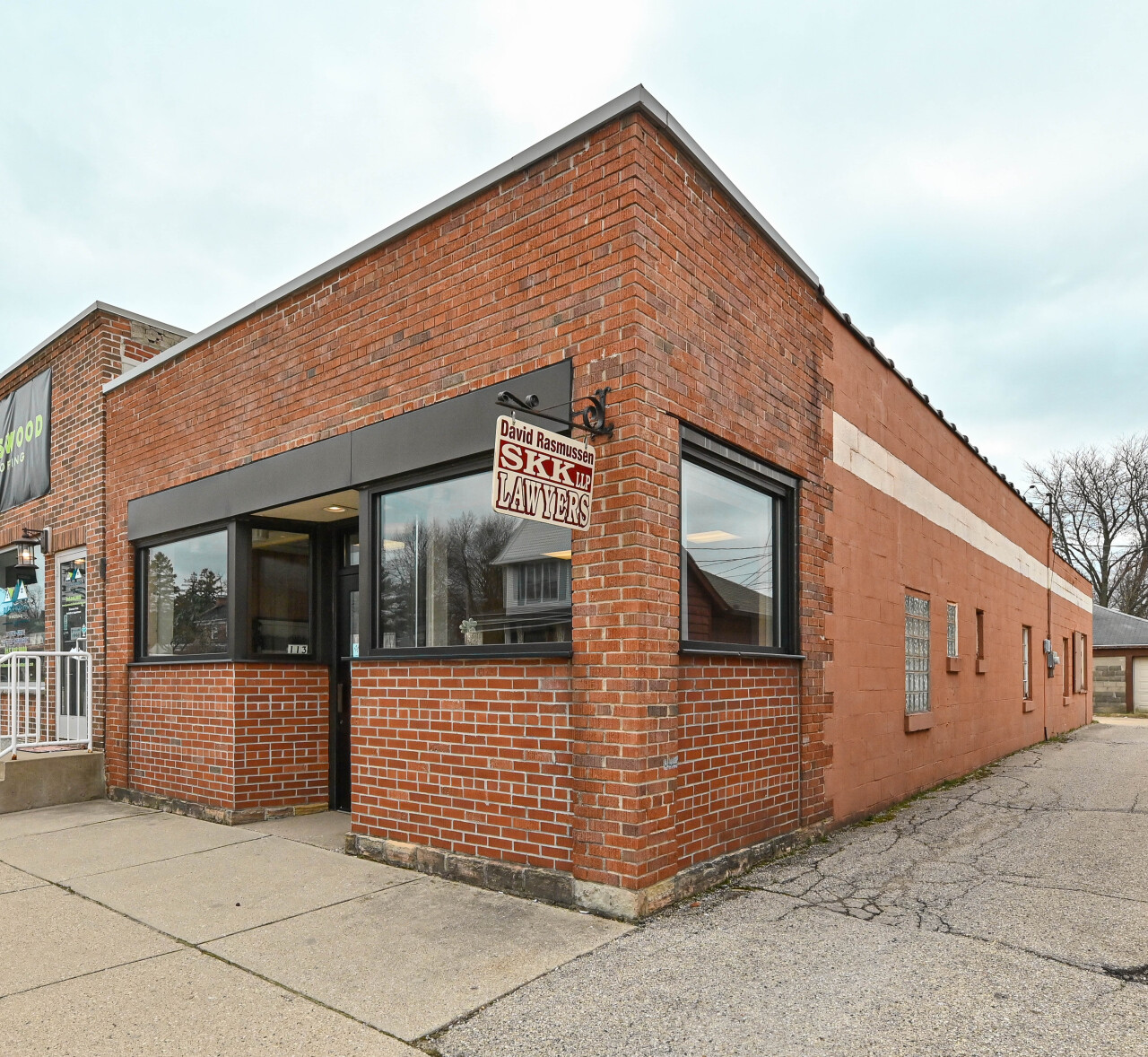 113 Kenosha St Property Photo 1