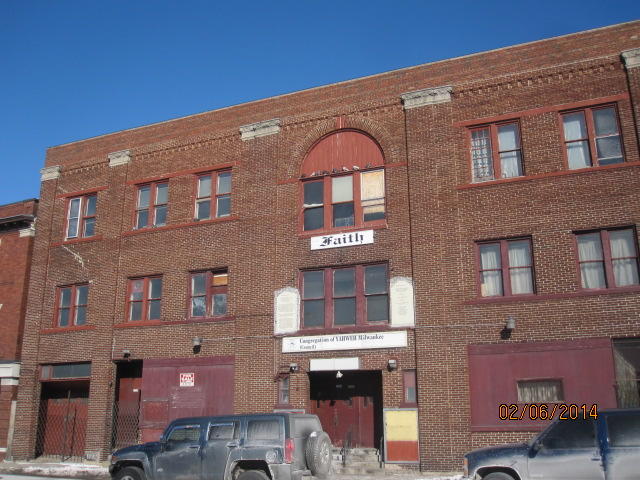 1118 W North Ave Property Photo 1