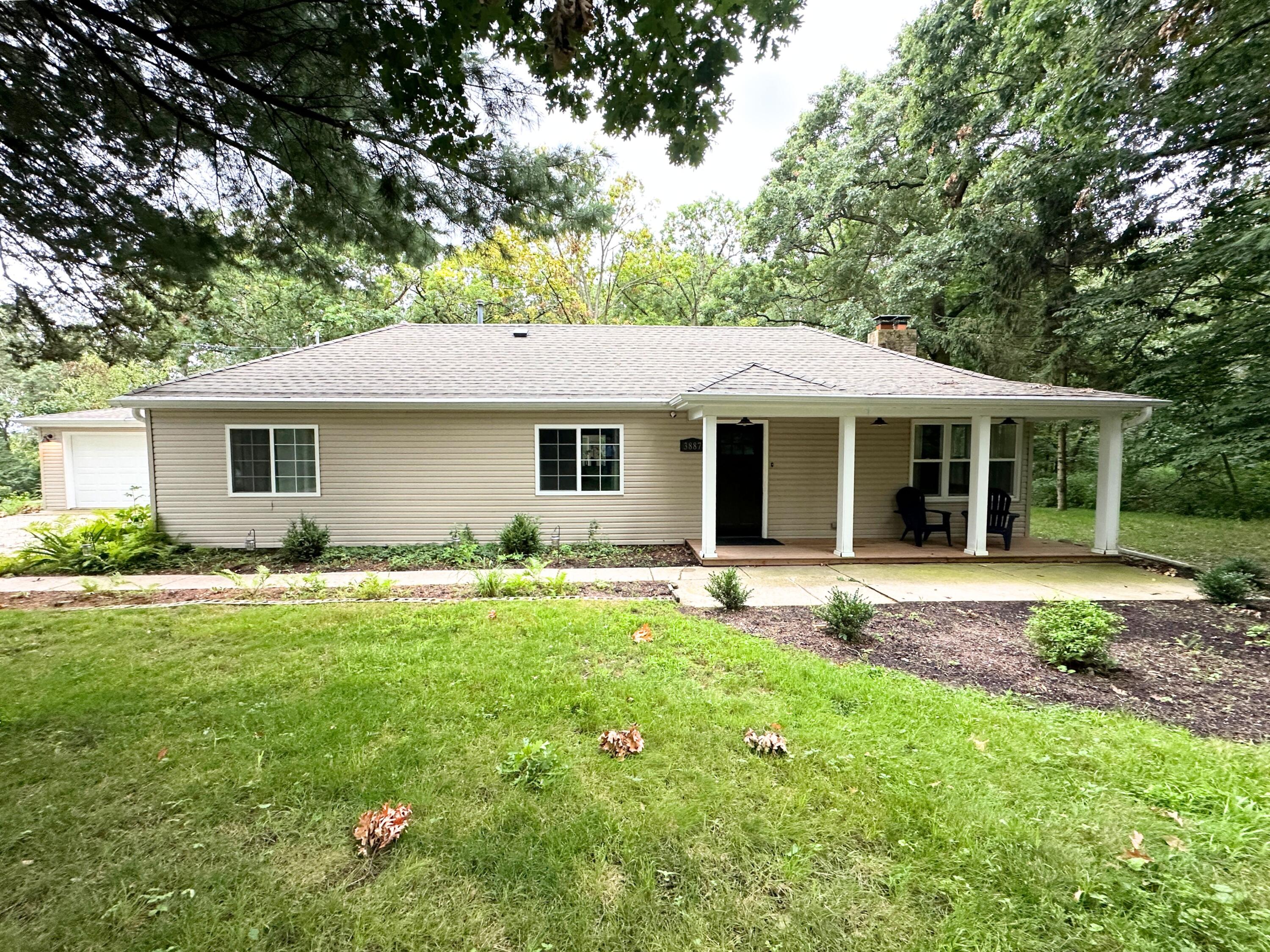 W3887 Gum Ct Property Photo 1