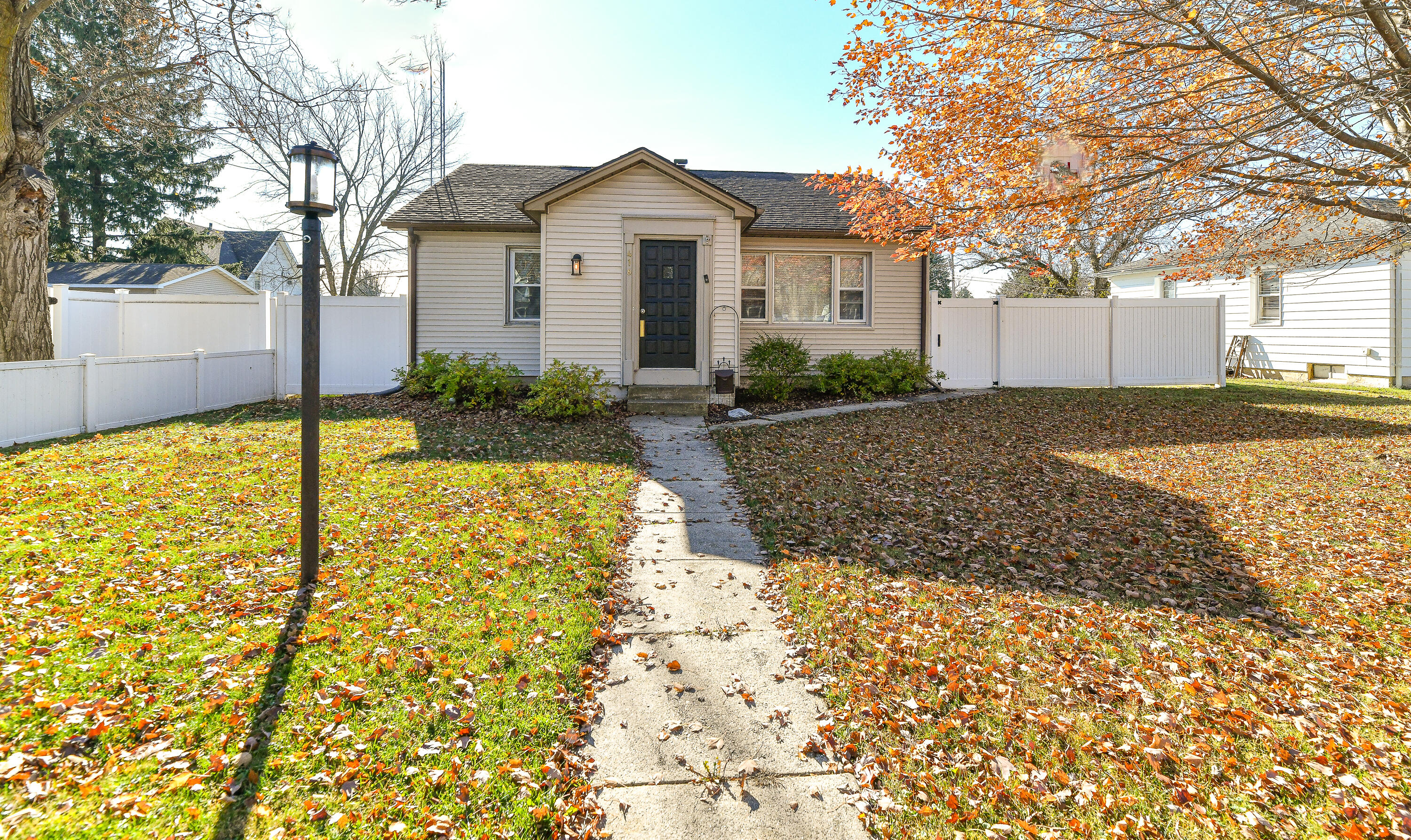 416 Haskins St Property Photo 1