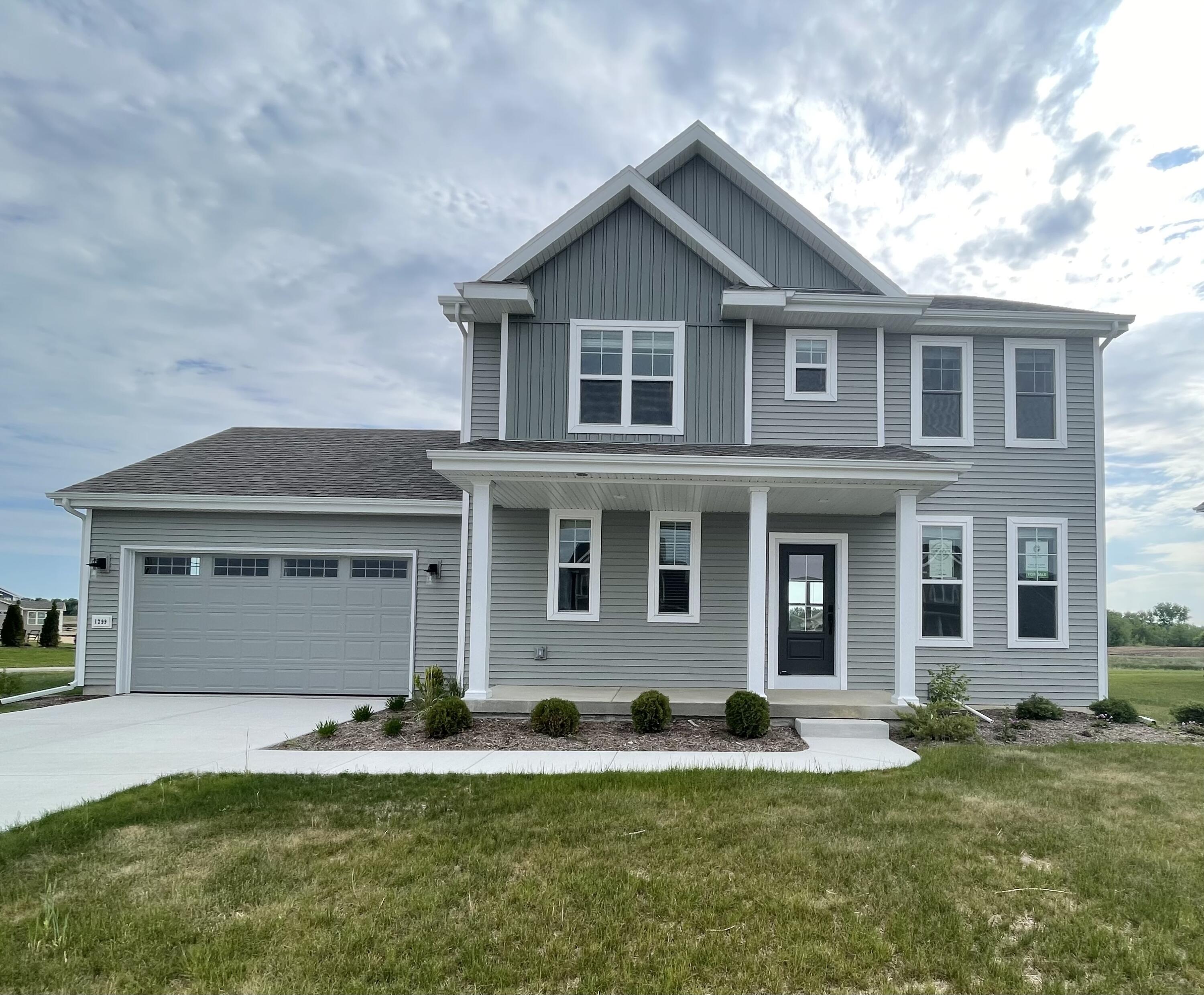 1299 Arrowood Cir Property Photo 1