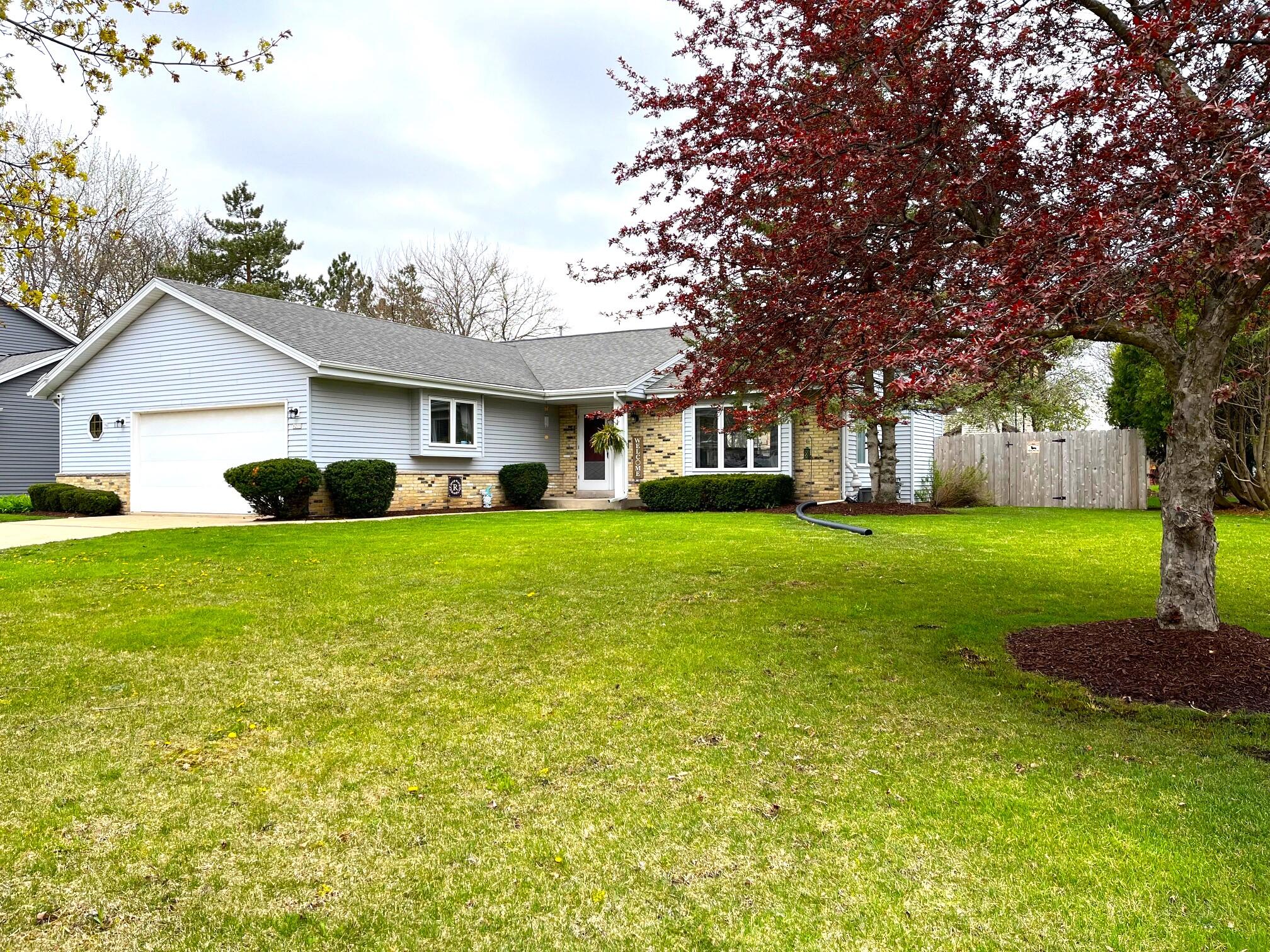 1916458 Property Photo 1