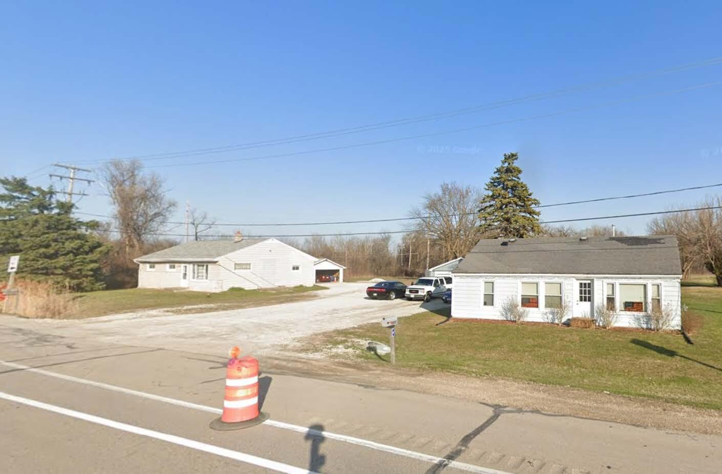 10049 W Loomis Rd Property Photo 1