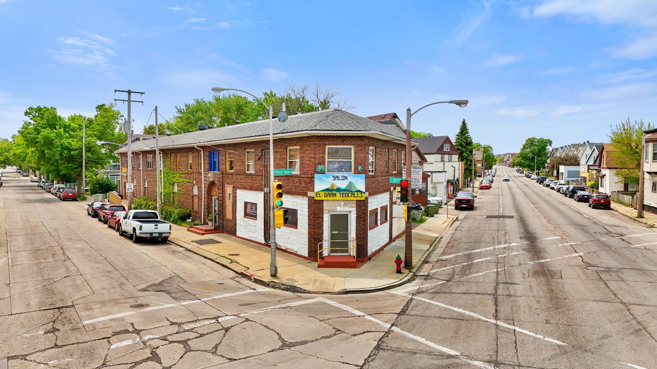 2007 W Forest Home Ave