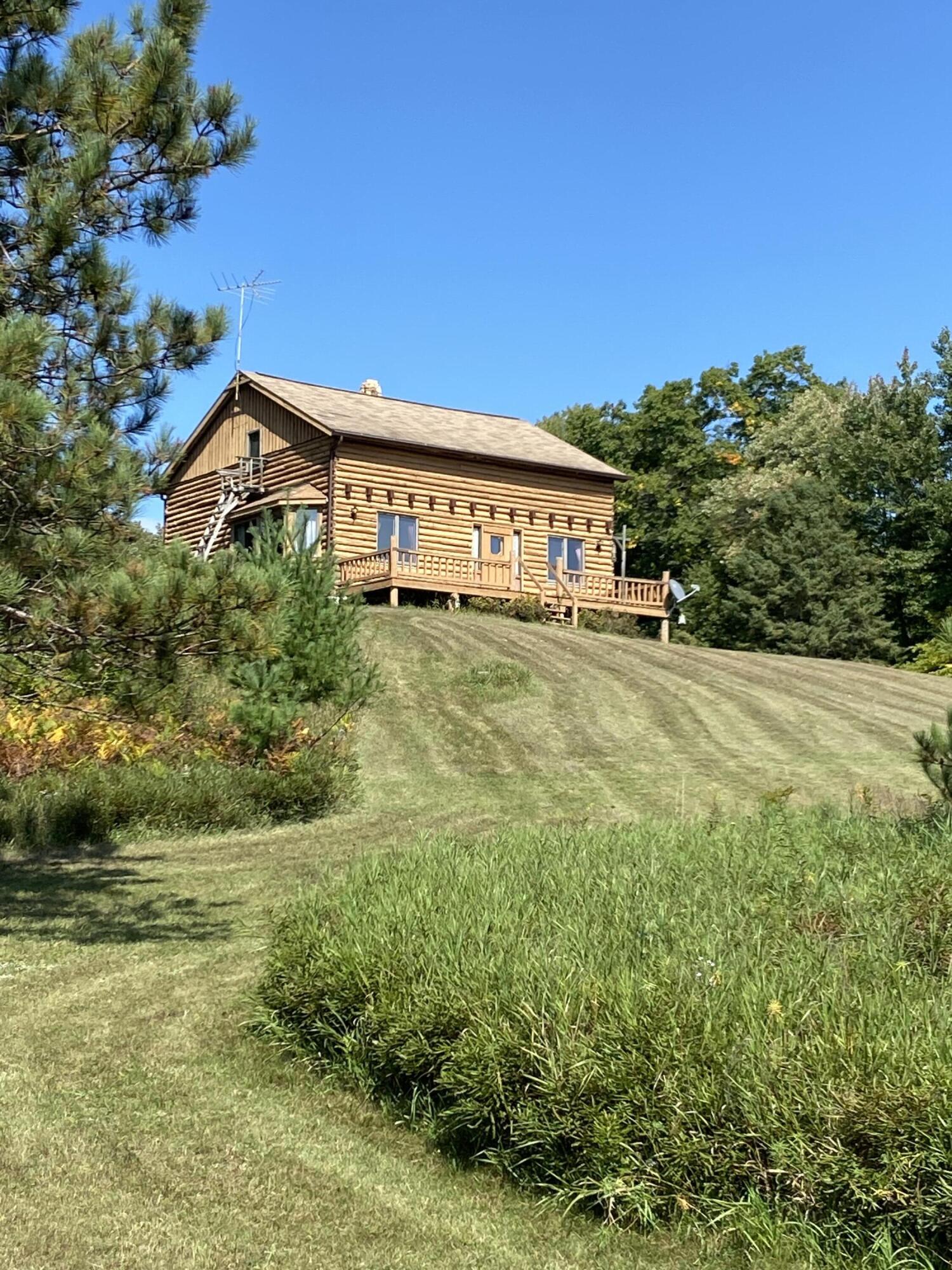 W8360 Bielak Rd Property Photo 1