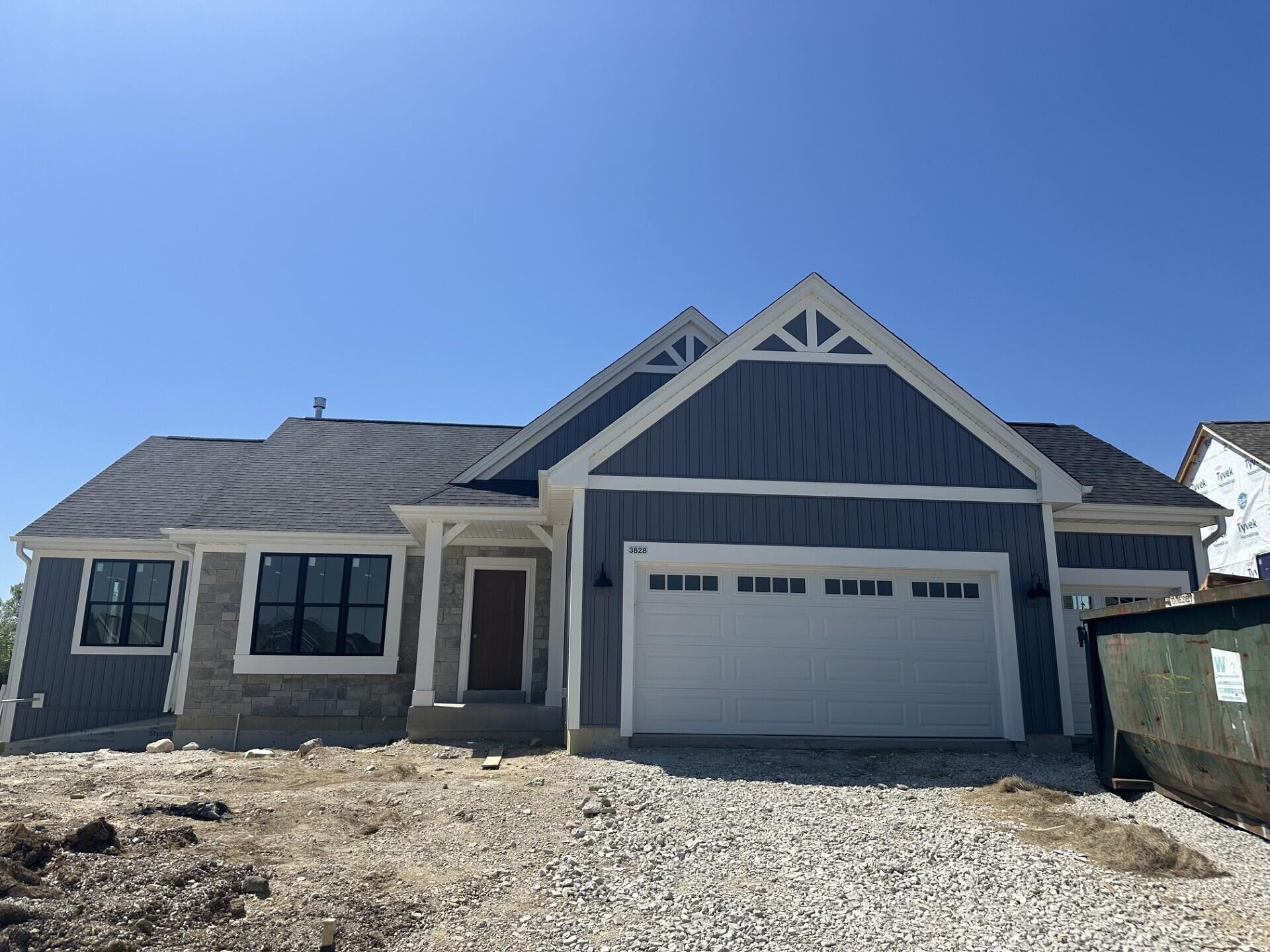 3828 White Oak Way