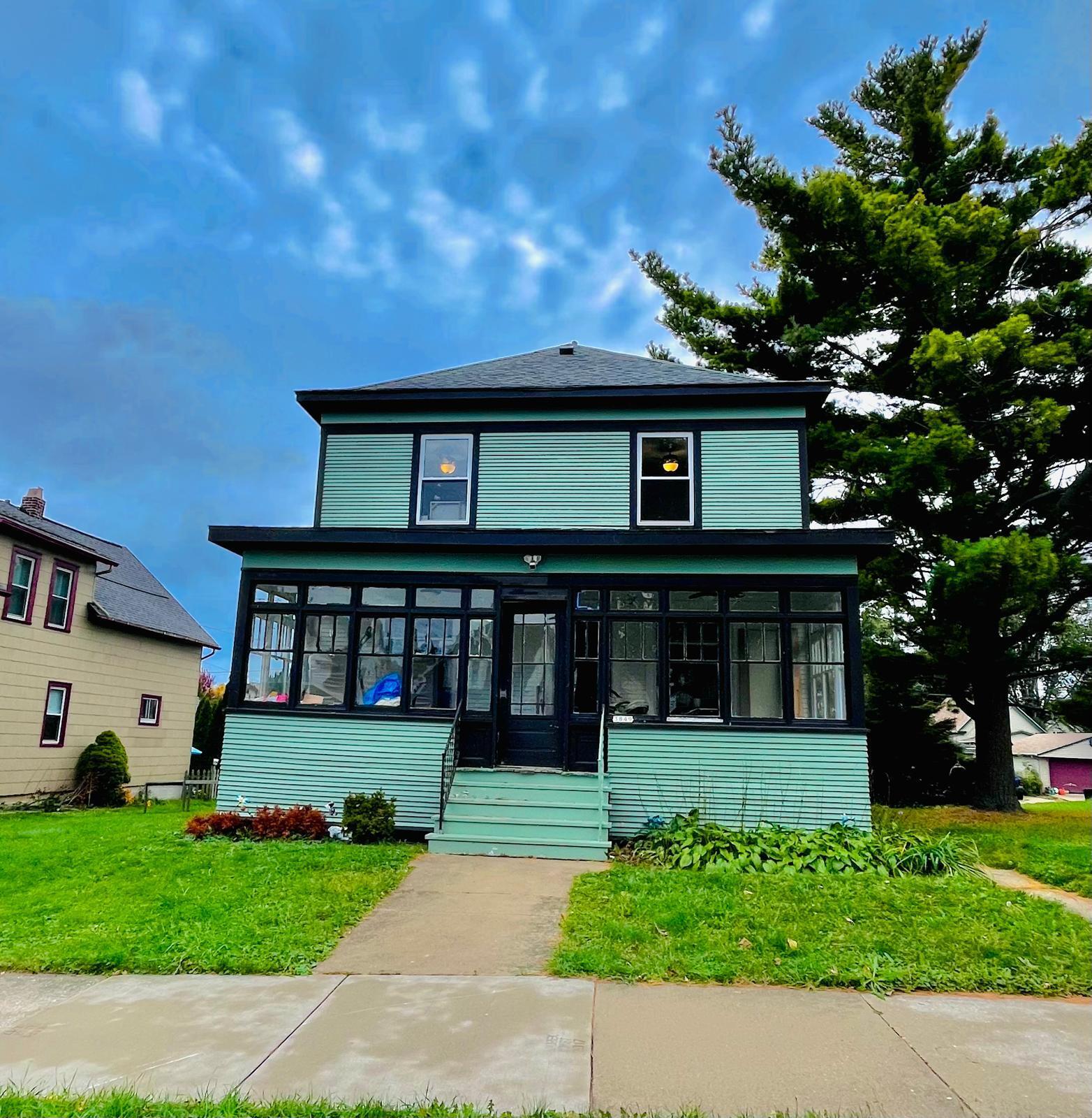 3849 E Cudahy Ave