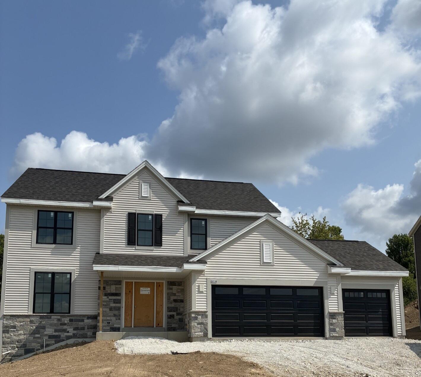 3716 Oakmont Trl Property Photo 1