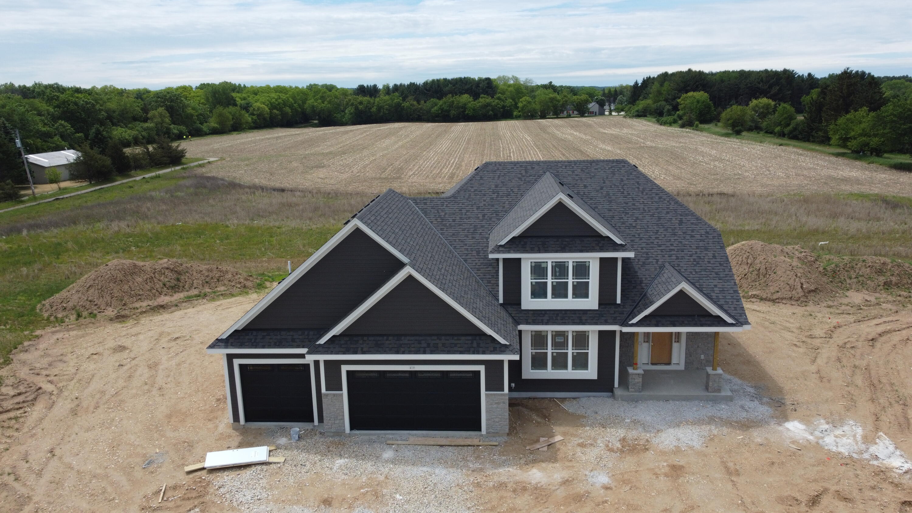 617 Talbots Woods Dr Property Photo 1