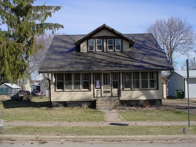 409 W 4th St Property Photo 1