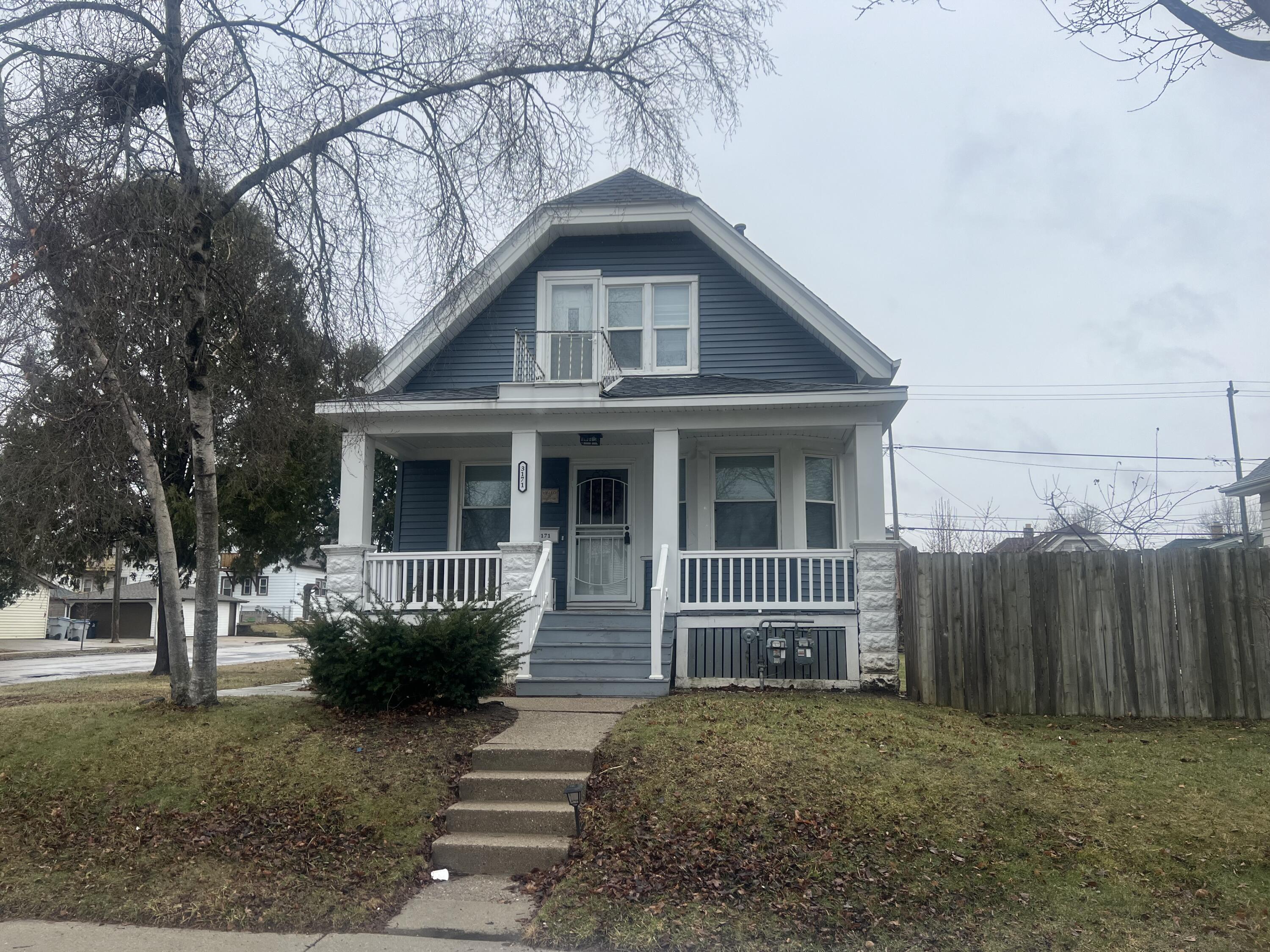 3171 S 9th St Property Photo 1