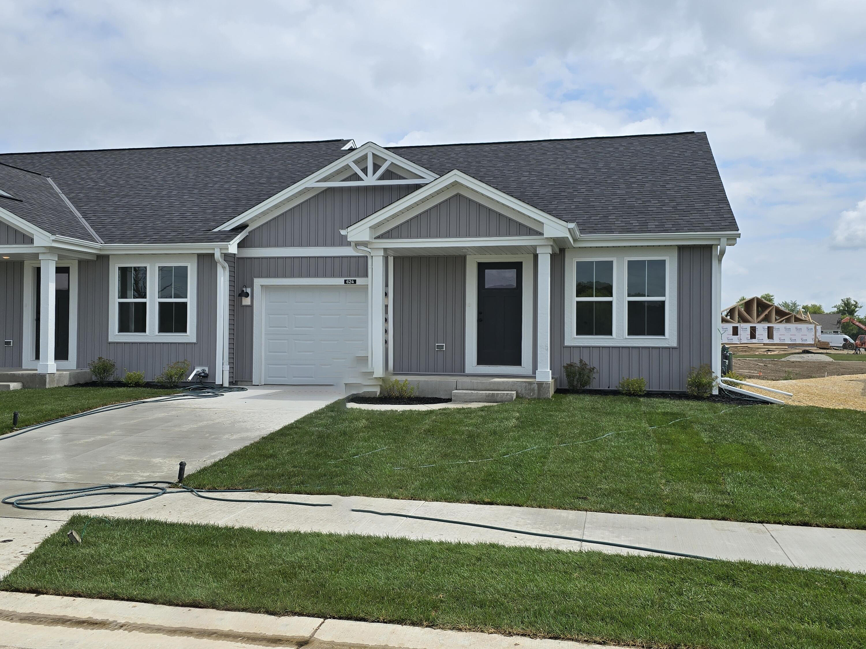 624 Harvest Ln Property Photo 1
