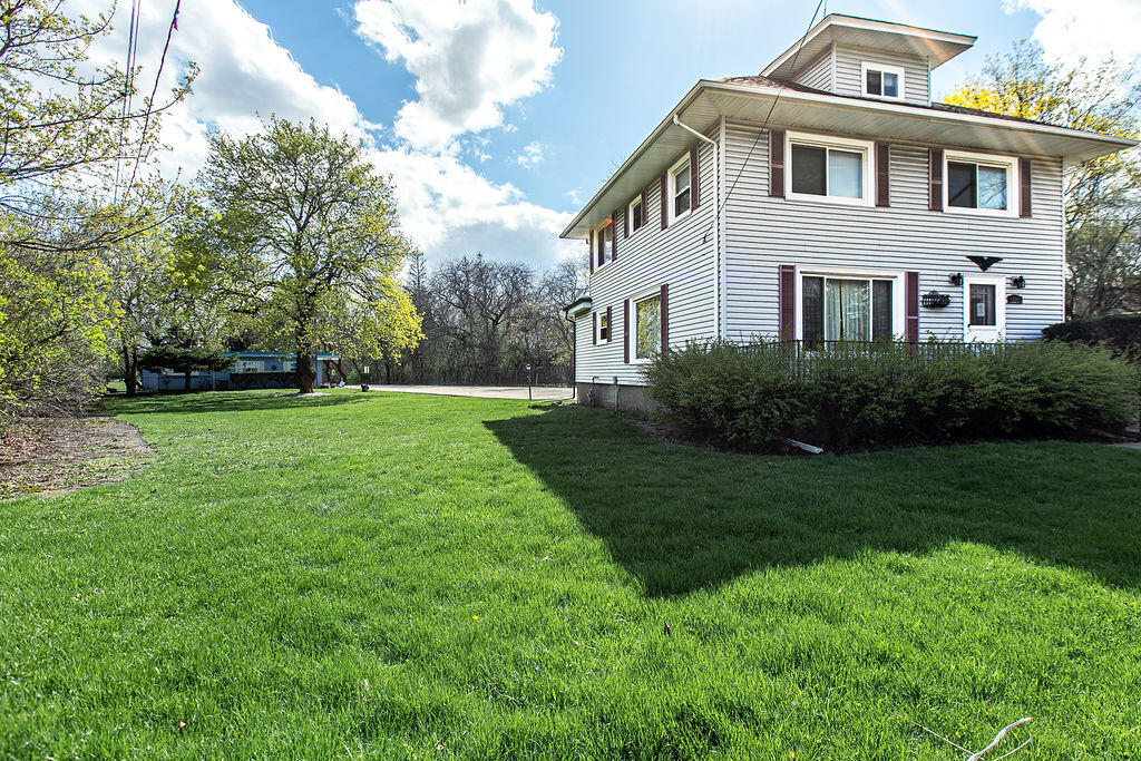 10203 Northwestern Ave Property Photo 1