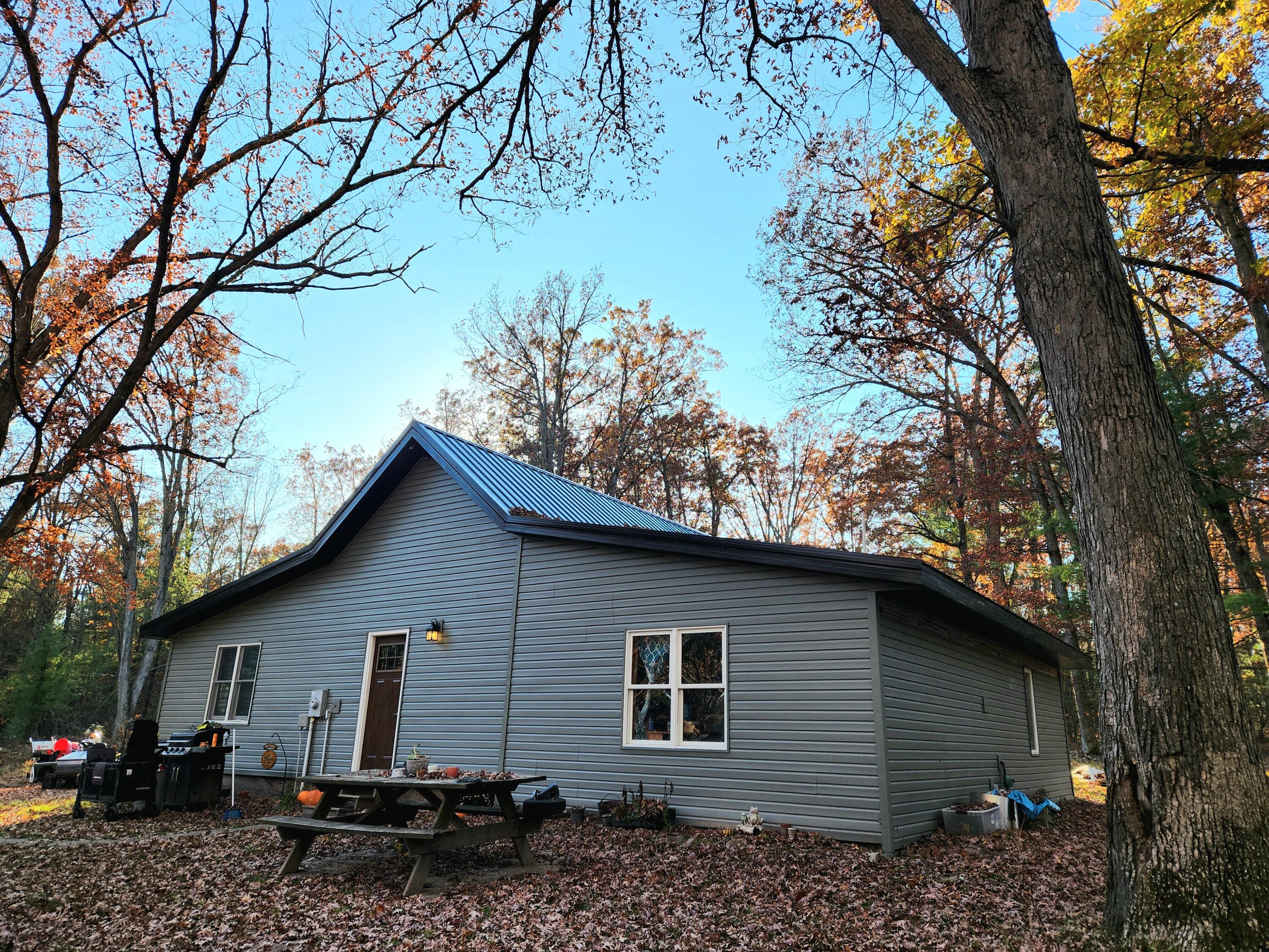 N1057 Borglin Ave Property Photo 1