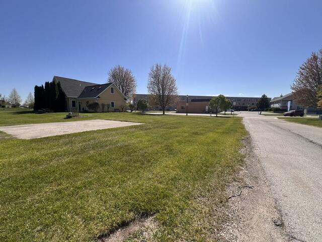 813 N Water St Property Photo 1