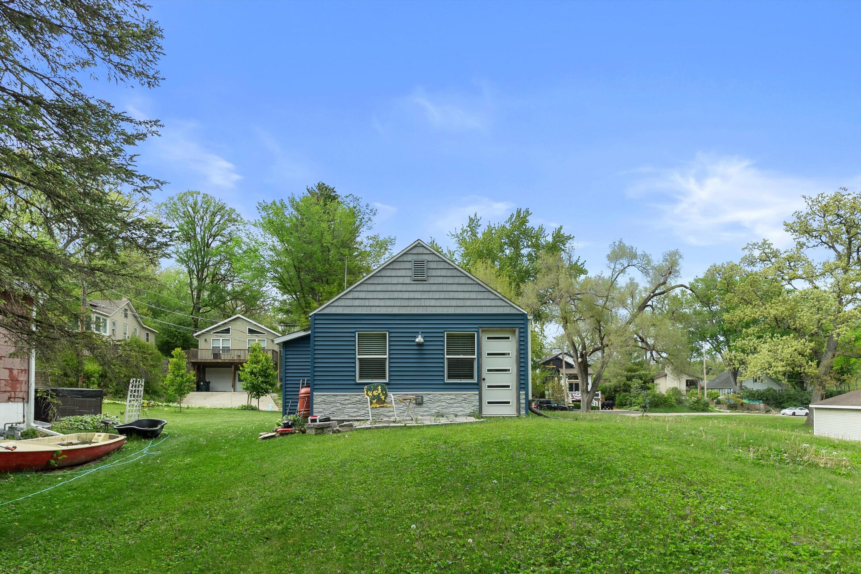 323 Oak Ridge Dr Property Photo 1