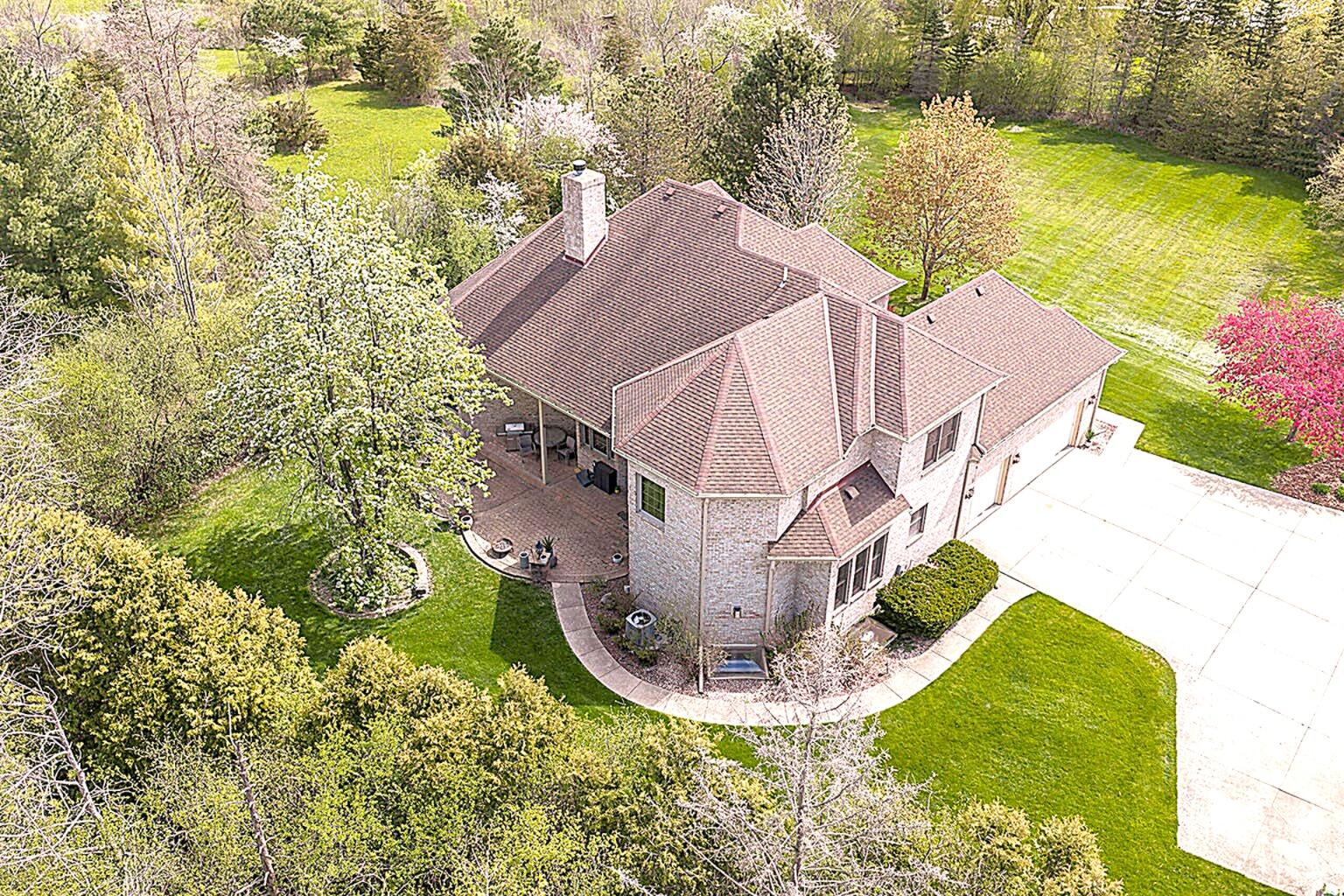 10935 N Oriole Ln Property Photo 1