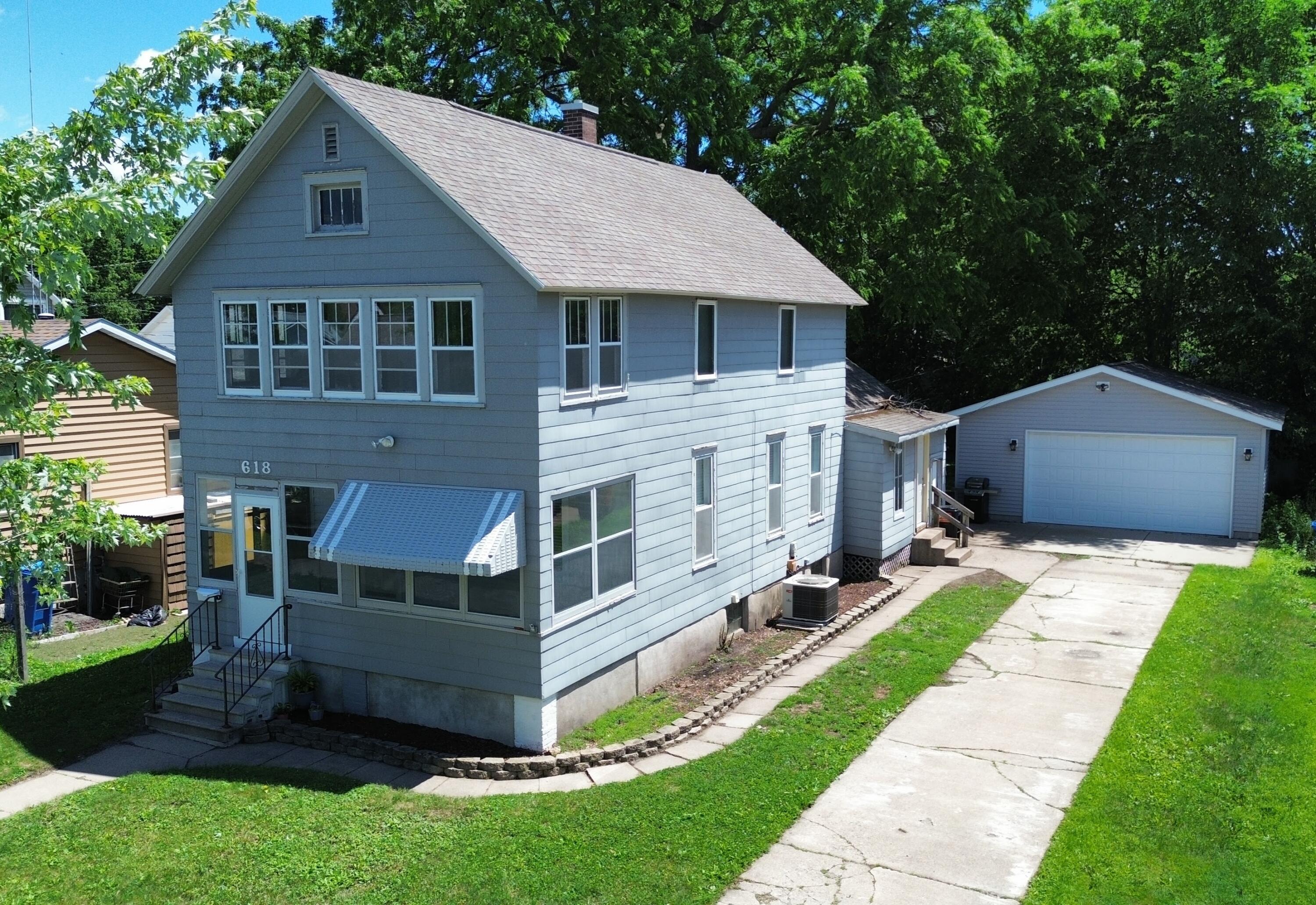618 Sioux St Property Photo 1