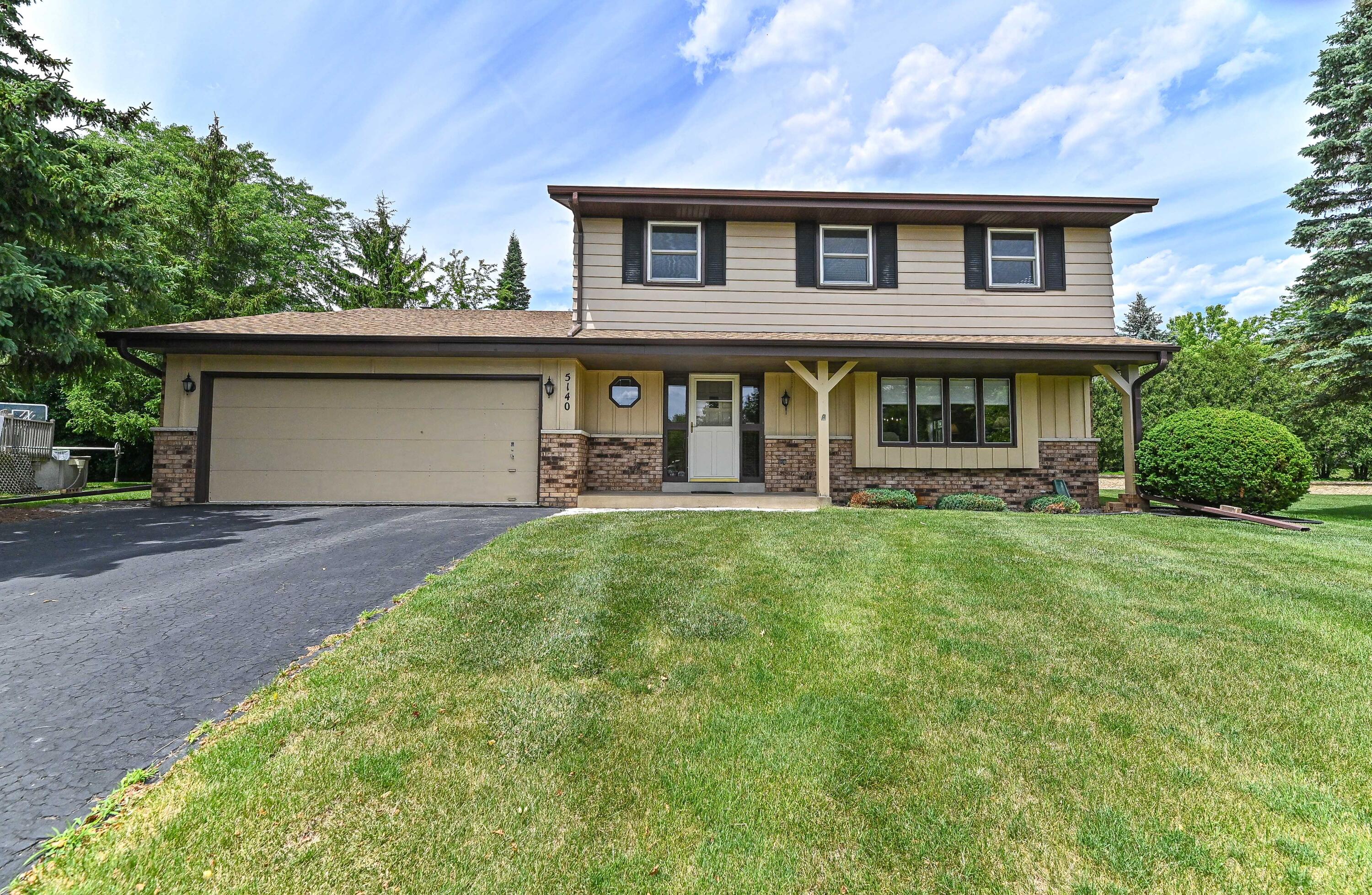 5140 Terrace High - Property Photo 1