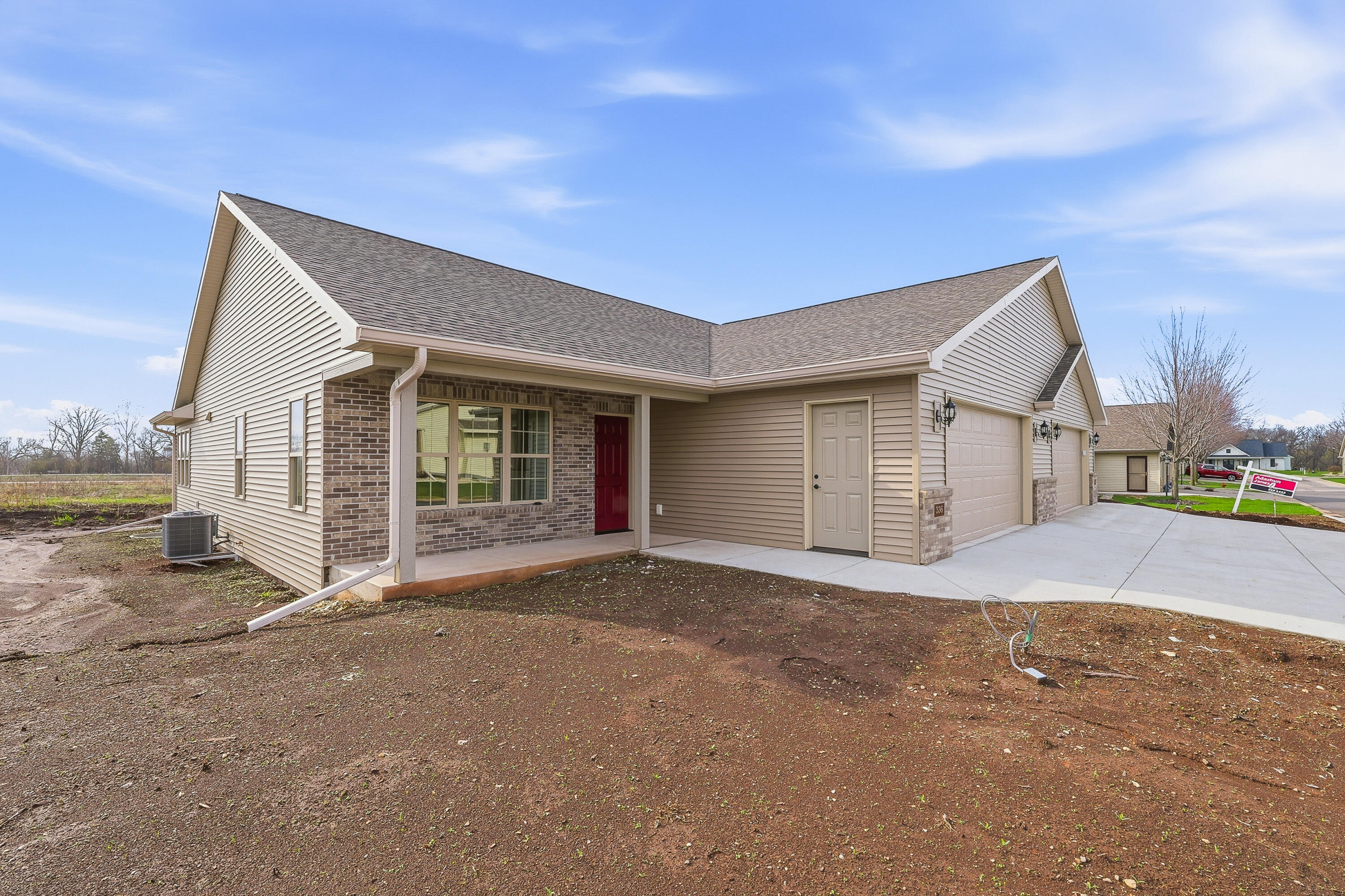 336 Twilight Trl Property Photo 1