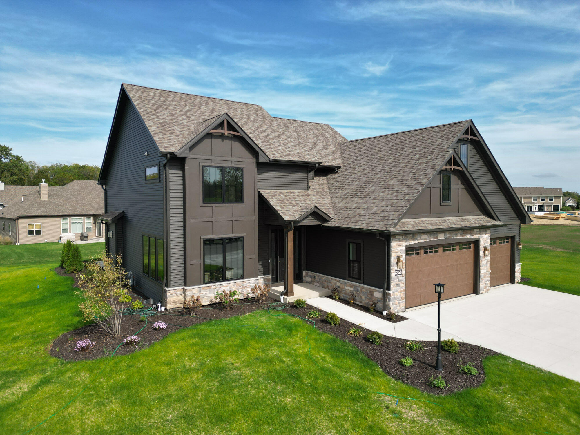 8358 Cove Ct Property Photo 1